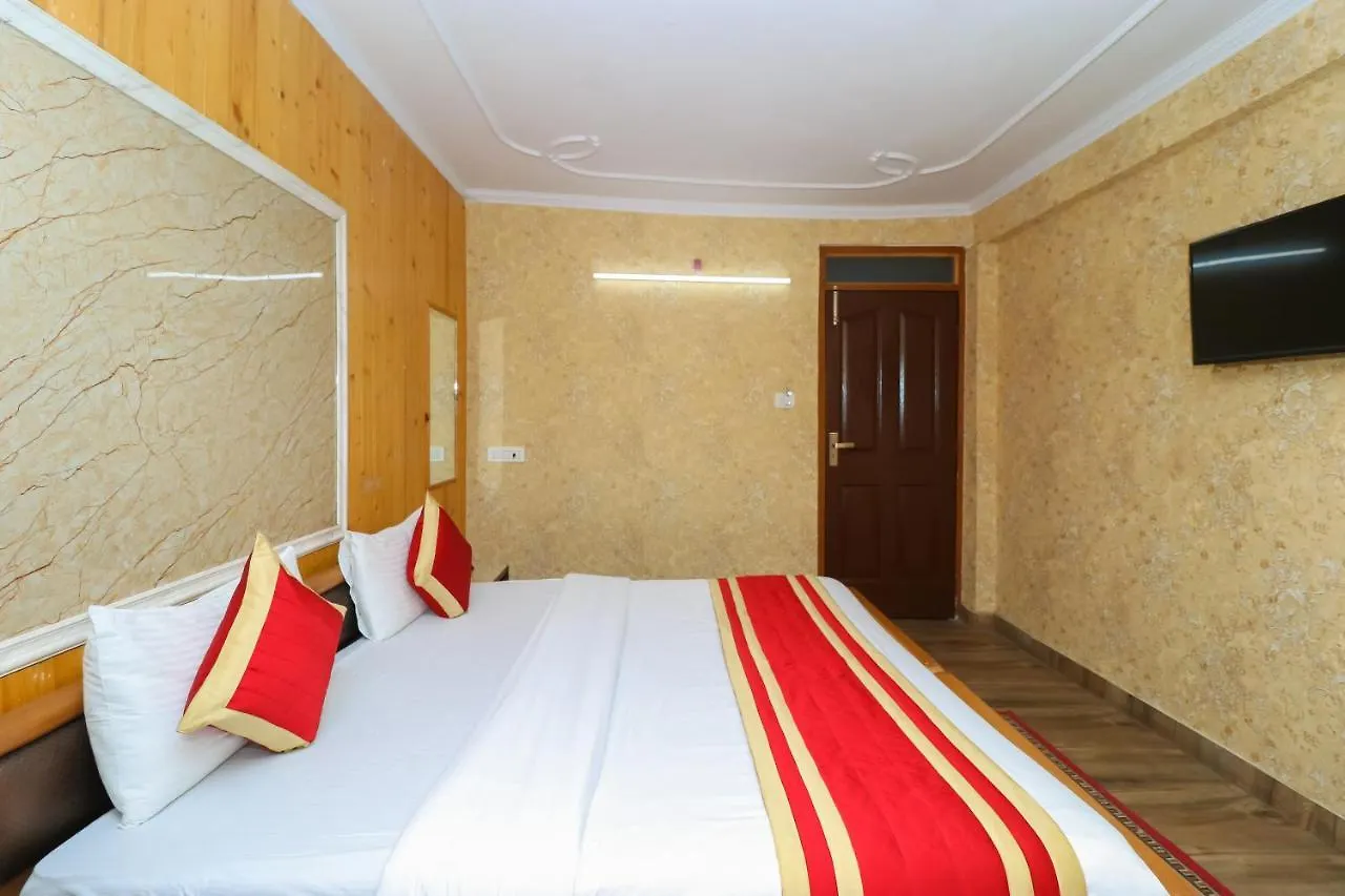 Broadway Grand Hotel Shimla 3*,
