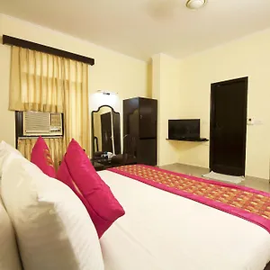 *** Hotel Fabhotel Darbar Near Karol Bagh Market India